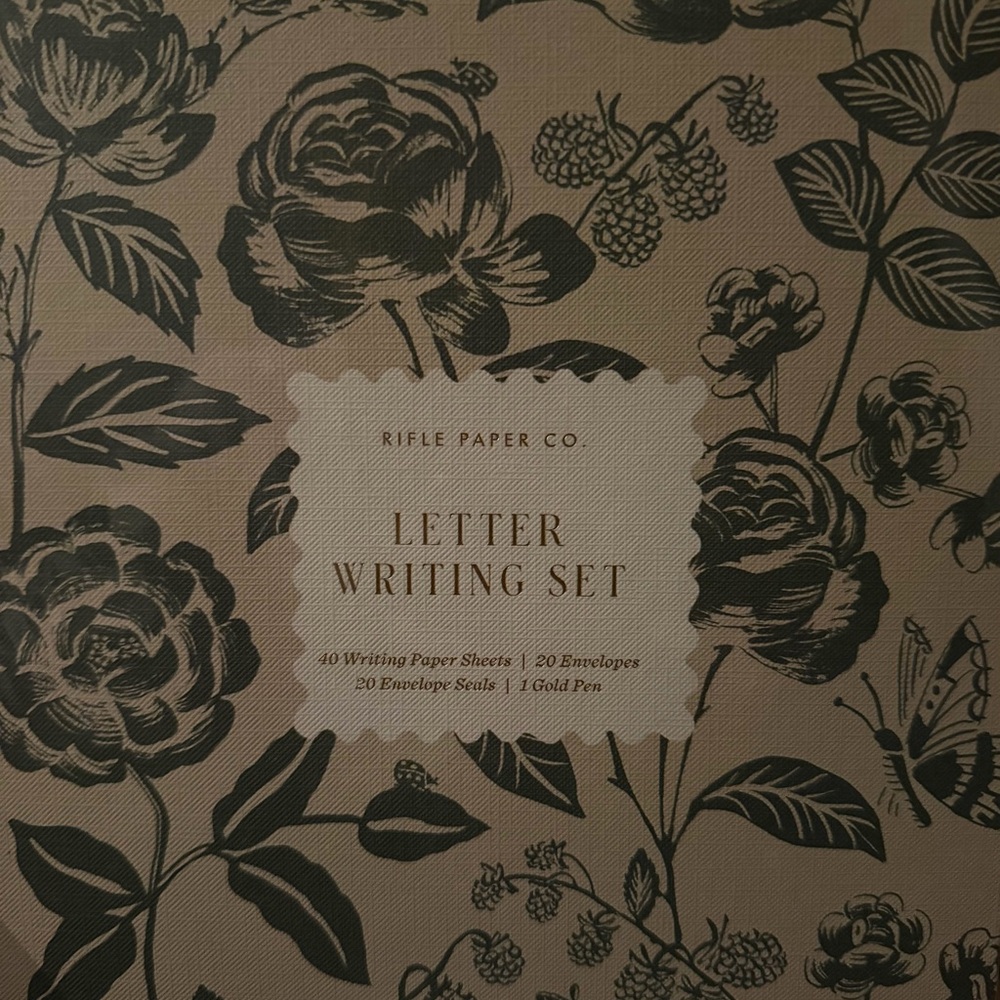 Rifle Paper Co. English Rose Letter Set - Cream and Green - Picture 2 of 5
